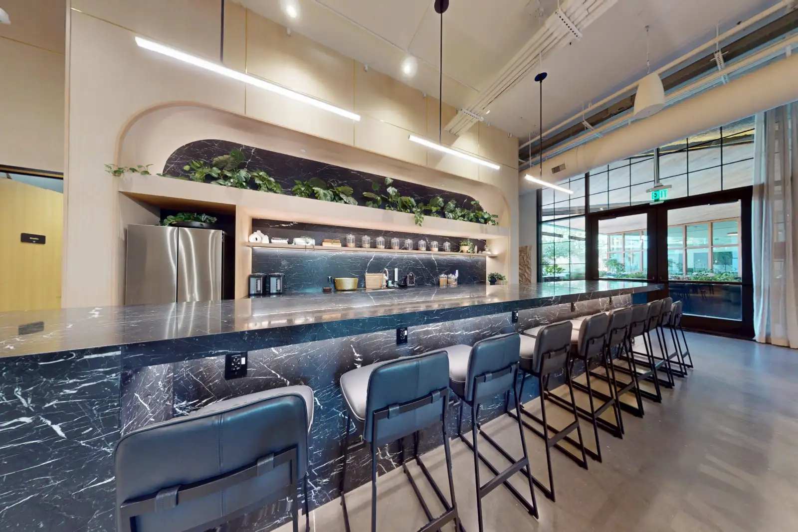 Membership, Coworking, or Lease? A Decision Tree for Wellness Practitioners